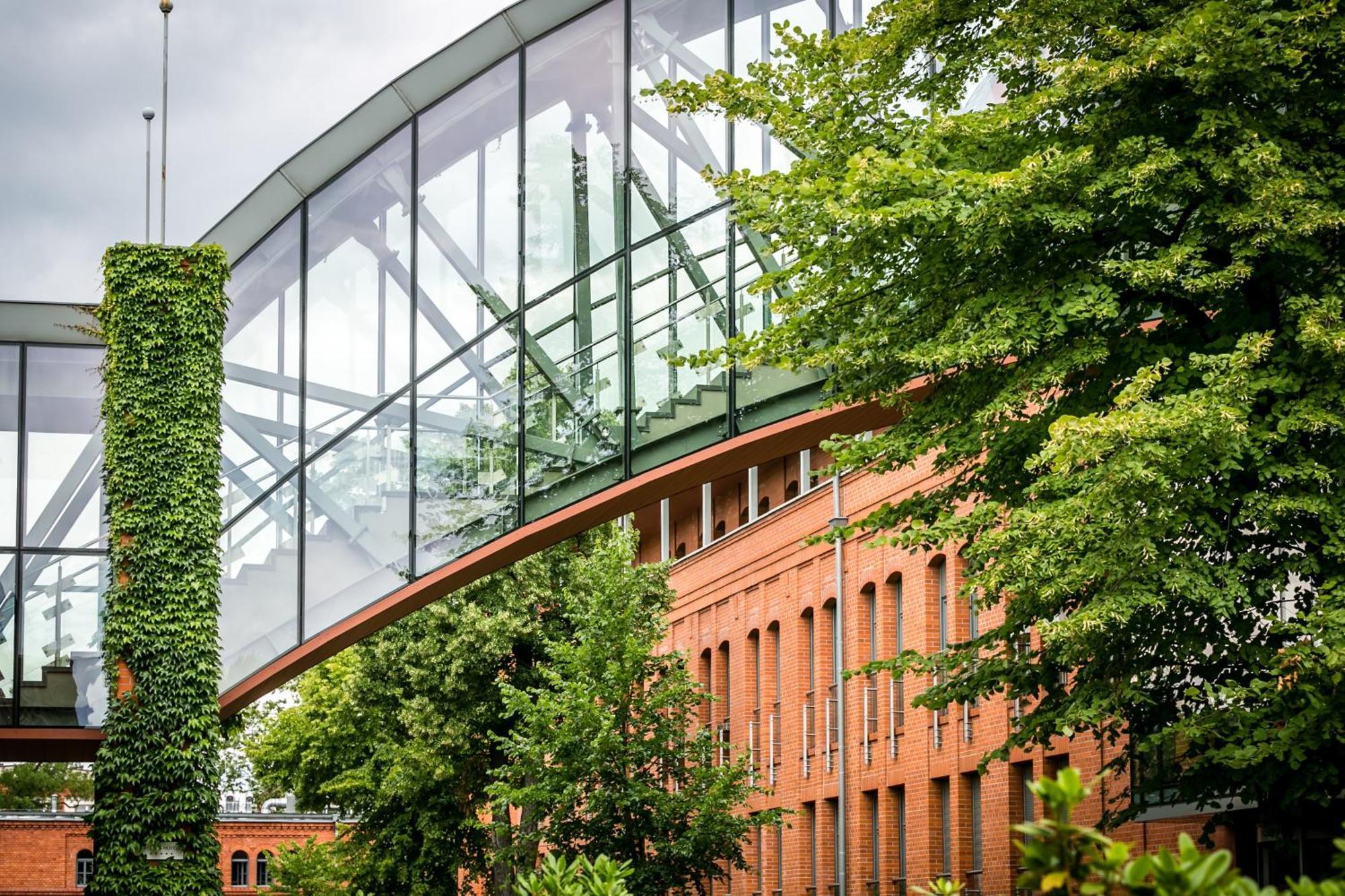 City Park Hotel & Residence Poznań Exterior foto The Green Bridge